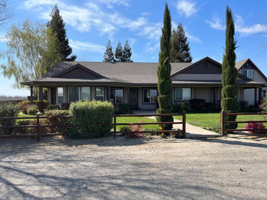 Adorable 1 Bedroom With Pool, And Horse Arena Oakdale Exteriör bild